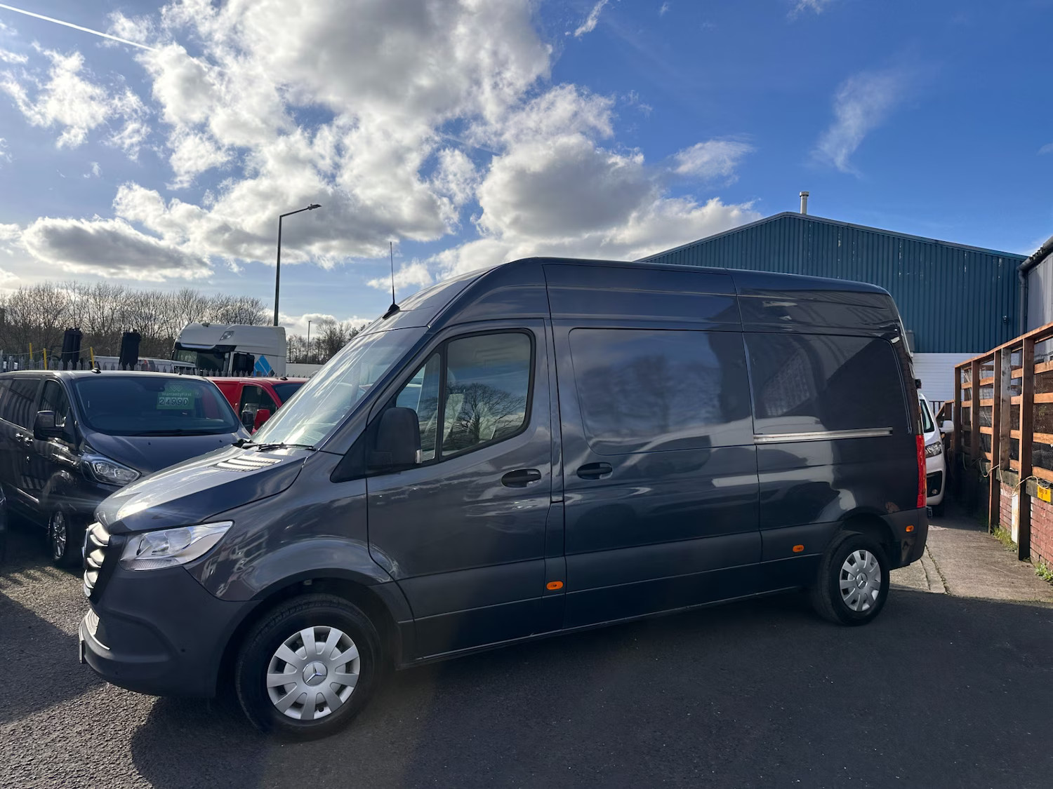 2022 72 Mercedes-Benz Sprinter 2.0 315 CDI Premium FWD L2 H2 Euro 6 *GREY*