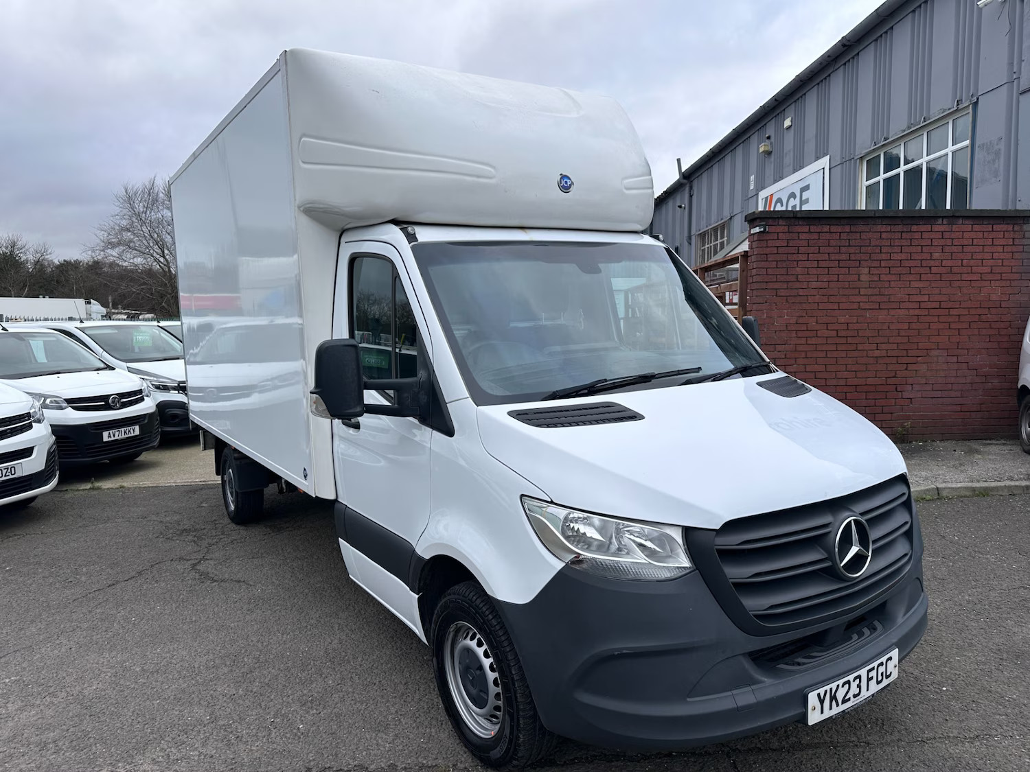 2023 Mercedes-Benz Sprinter 2.0 315 CDI Progressive RWD L3 LUTON TAIL-LIFT