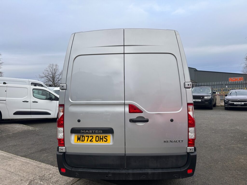 2022 72 Renault Master 2.3 dCi 35 Business Panel Van Manual FWD LWB H2 +VAT