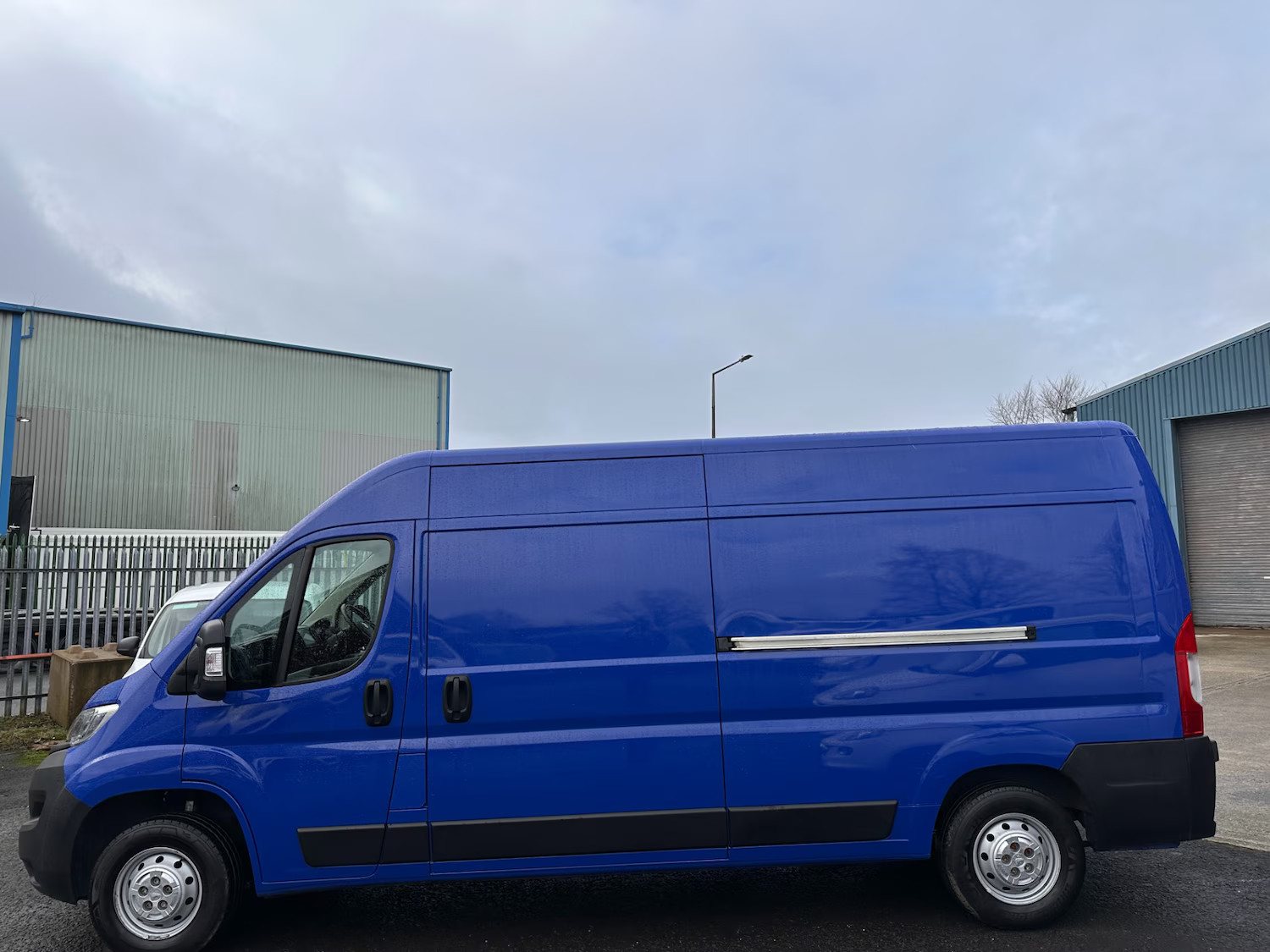 2023 Vauxhall Movano 2.2 CDTi 3500 BiTurbo Prime FWD L3 H2 (140ps) IMPERIAL BLUE