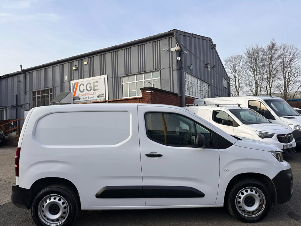 2023 Peugeot Partner 1000 1.5 BlueHDi 100 Professional Premium + Van PANEL VAN D