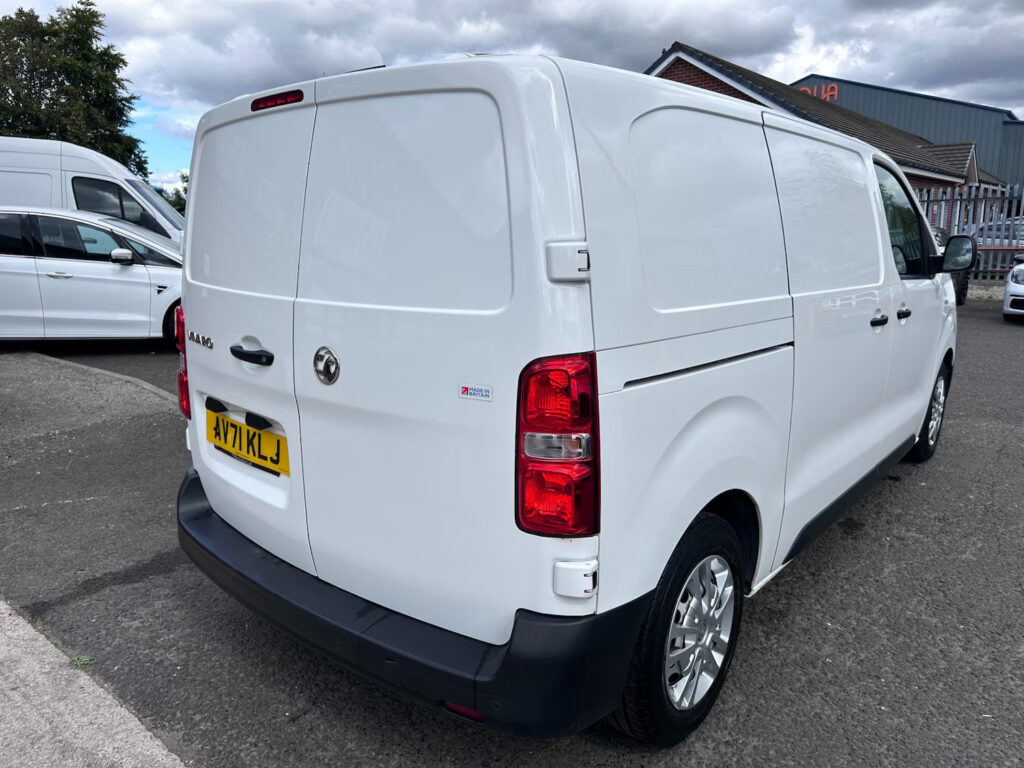 2021 71 VAUXHALL VIVARO 2700 1.5d 120PS Dynamic L1 H1 Van