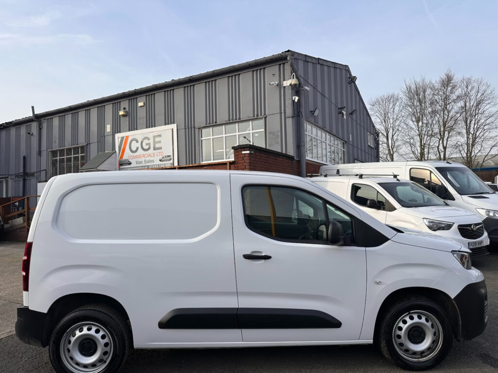 2023 Peugeot Partner 1000 1.5 BlueHDi 100 Professional Premium + Van PANEL VAN D