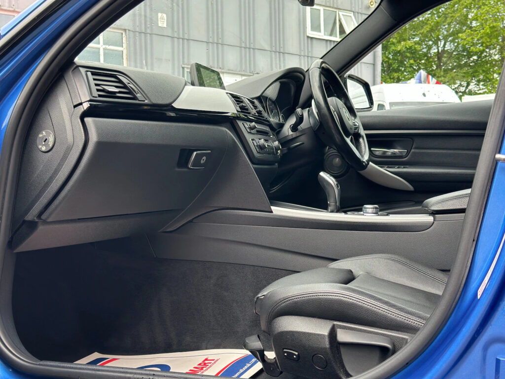 2015 BMW 3 Series 2.0 320d M Sport Touring Auto xDrive Euro 5 (s/s) 5dr