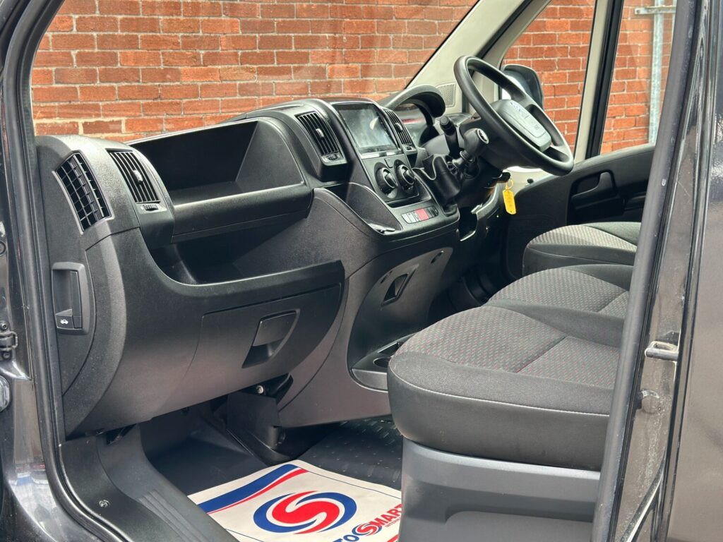 2023 73 Citroen Relay 2.2 BlueHDi 35 Enterprise Edition Panel Van L3 H2 *GREY*