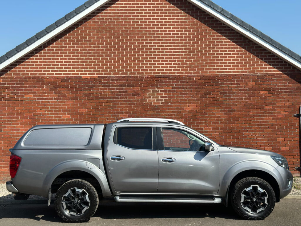 2019 Nissan Navara 2.3 dCi Tekna Pickup Double Cab Diesel Manual 4WD Euro 6 +VAT