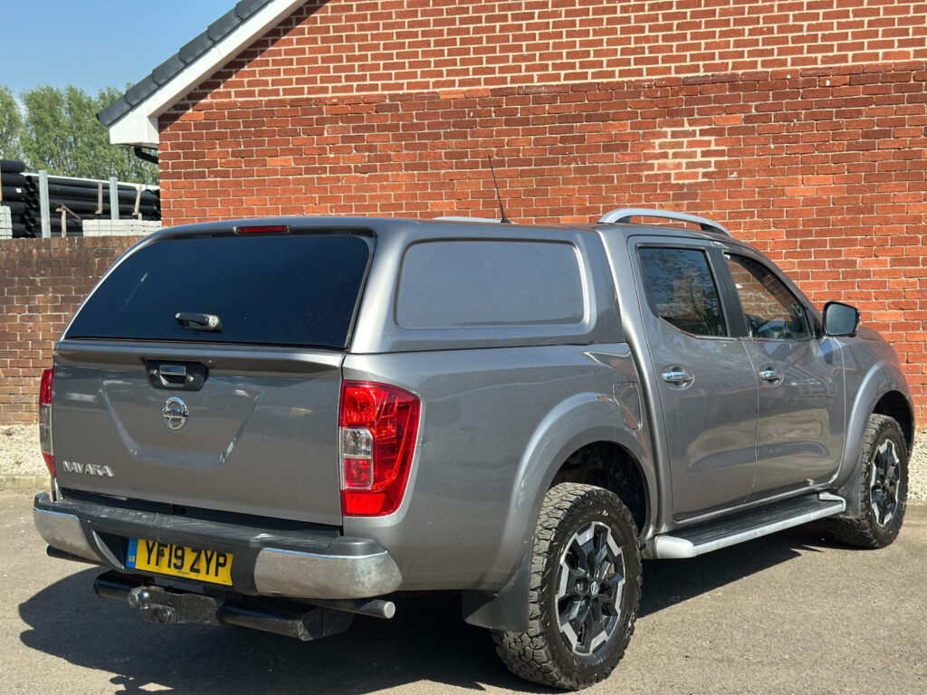 2019 Nissan Navara 2.3 dCi Tekna Pickup Double Cab Diesel Manual 4WD Euro 6 +VAT