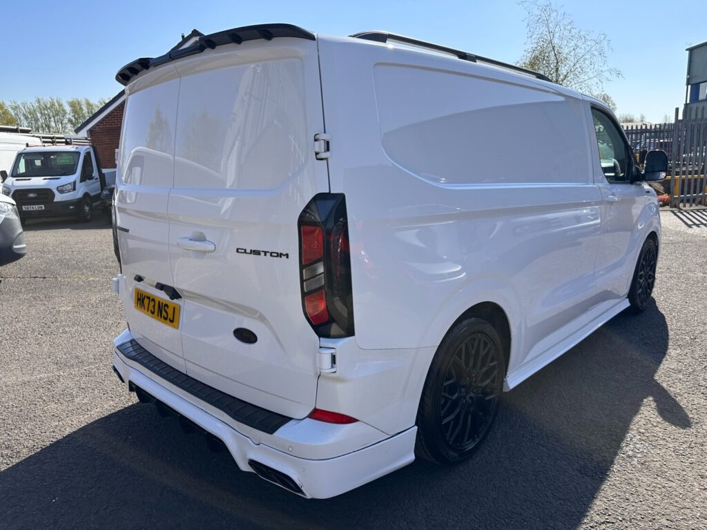 2023 FORD TRANSIT CUSTOM 2.0 300 136ps Van Limited SWB MCR SPORTS EDITION AUTO