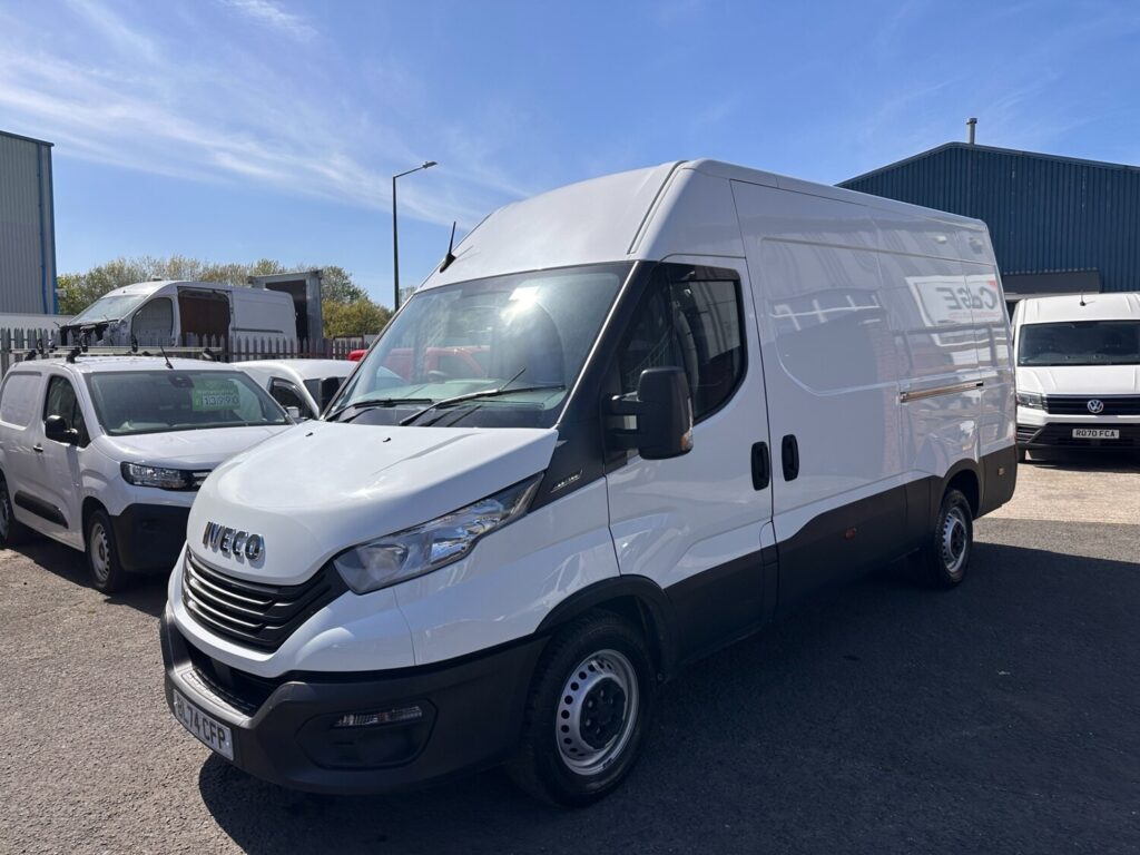 2024 74 Iveco Daily 2.3D HPI 14V 35S 3000 Panel Van 5dr Diesel MWB +VAT