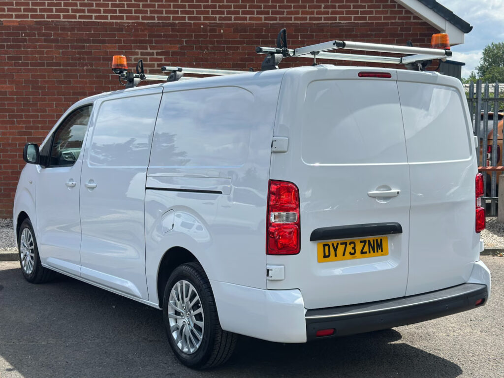 2023 73 Vauxhall Vivaro 1.5 Turbo D 2900 Pro Panel Van 6dr Manual L2 H1 *NO VAT*