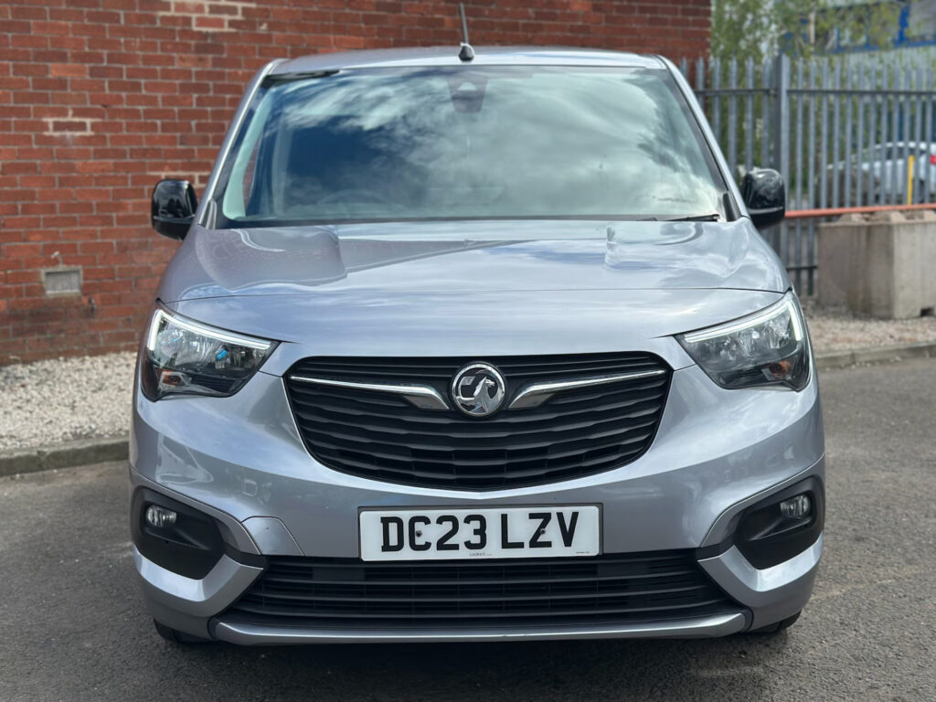 2023 Vauxhall Combo 1.5 Turbo D 2300 Pro L1 H1 Euro 6 5dr 3 SEATS *NO VAT*