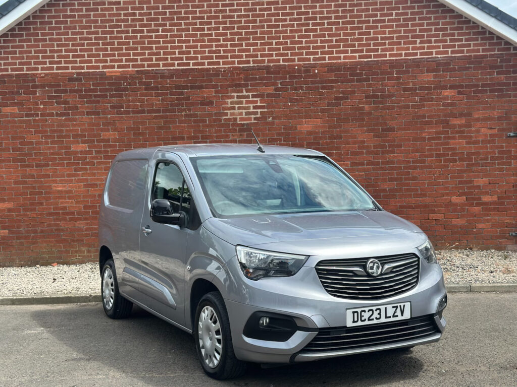 2023 Vauxhall Combo 1.5 Turbo D 2300 Pro L1 H1 Euro 6 5dr 3 SEATS *NO VAT*