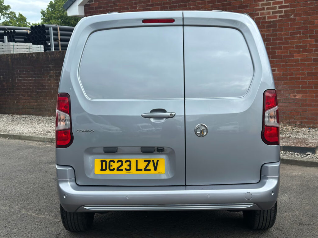 2023 Vauxhall Combo 1.5 Turbo D 2300 Pro L1 H1 Euro 6 5dr 3 SEATS *NO VAT*