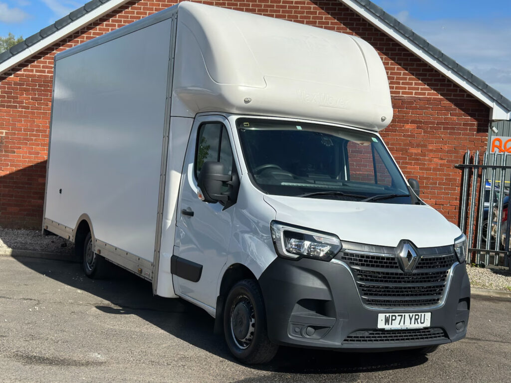 2021 71 Renault Master 2.3 dCi 35 Manual FWD LWB LOW LOADER 5 METRE BODY *NO VAT