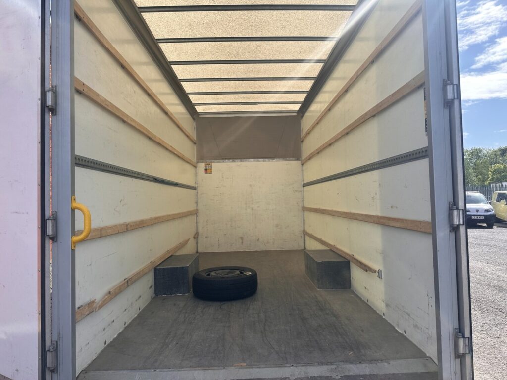 2021 71 Renault Master 2.3 dCi 35 Manual FWD LWB LOW LOADER 5 METRE BODY *NO VAT