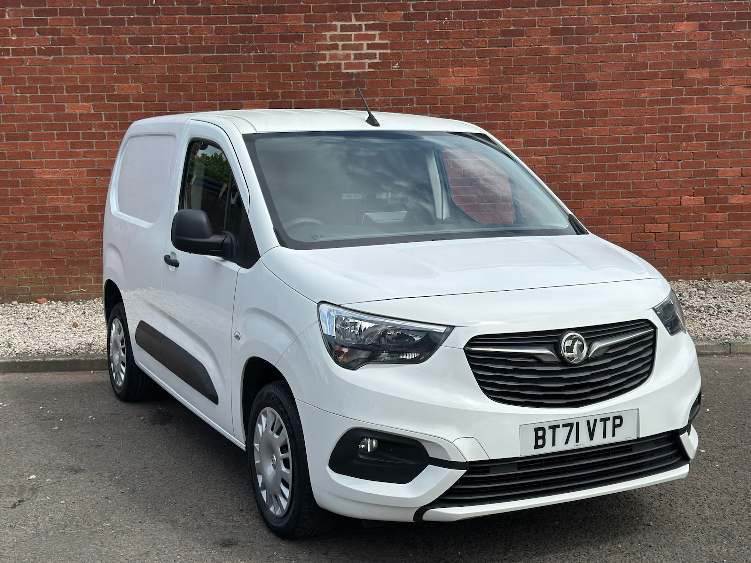 2021 71 Vauxhall Combo 1.5 Turbo D 2300 Sportive Panel Van 3 SEATS *NO VAT*