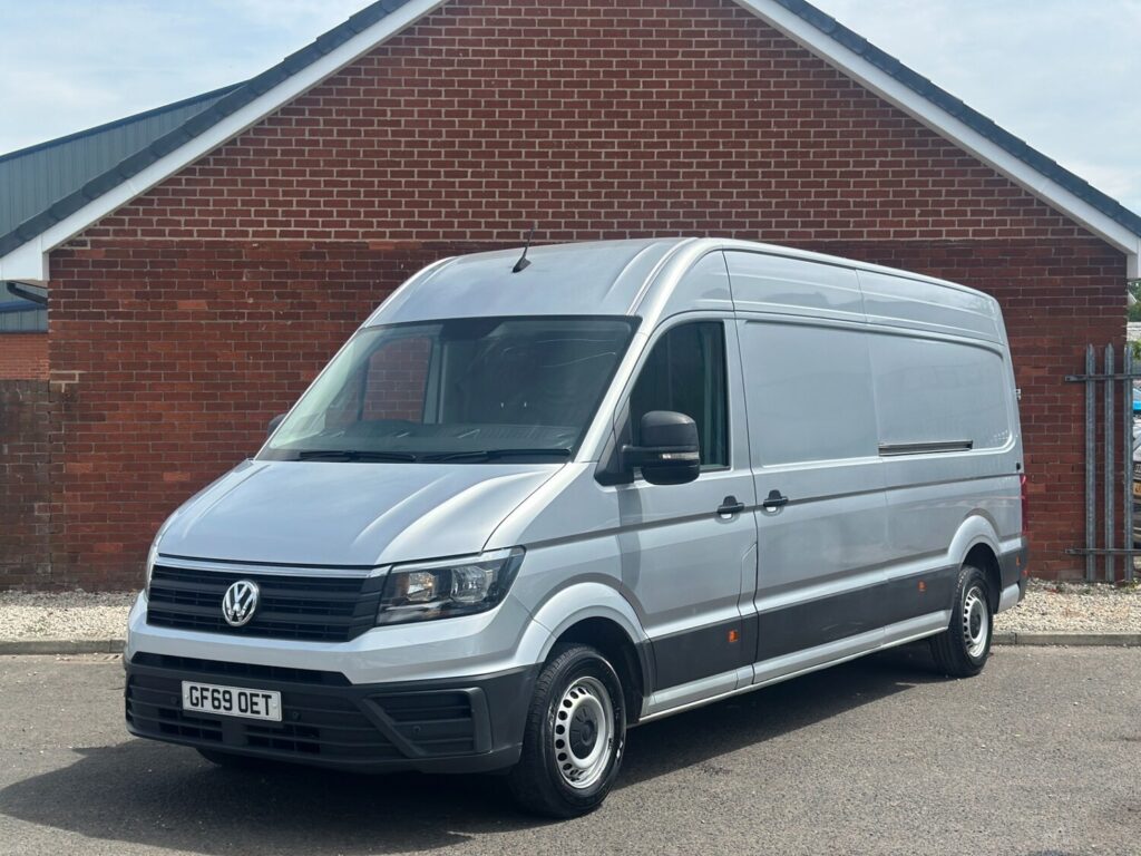 Volkswagen Crafter 2.0 TDI CR35 Trendline 177ps RWD LWB High Roof Euro 6 *SILVER