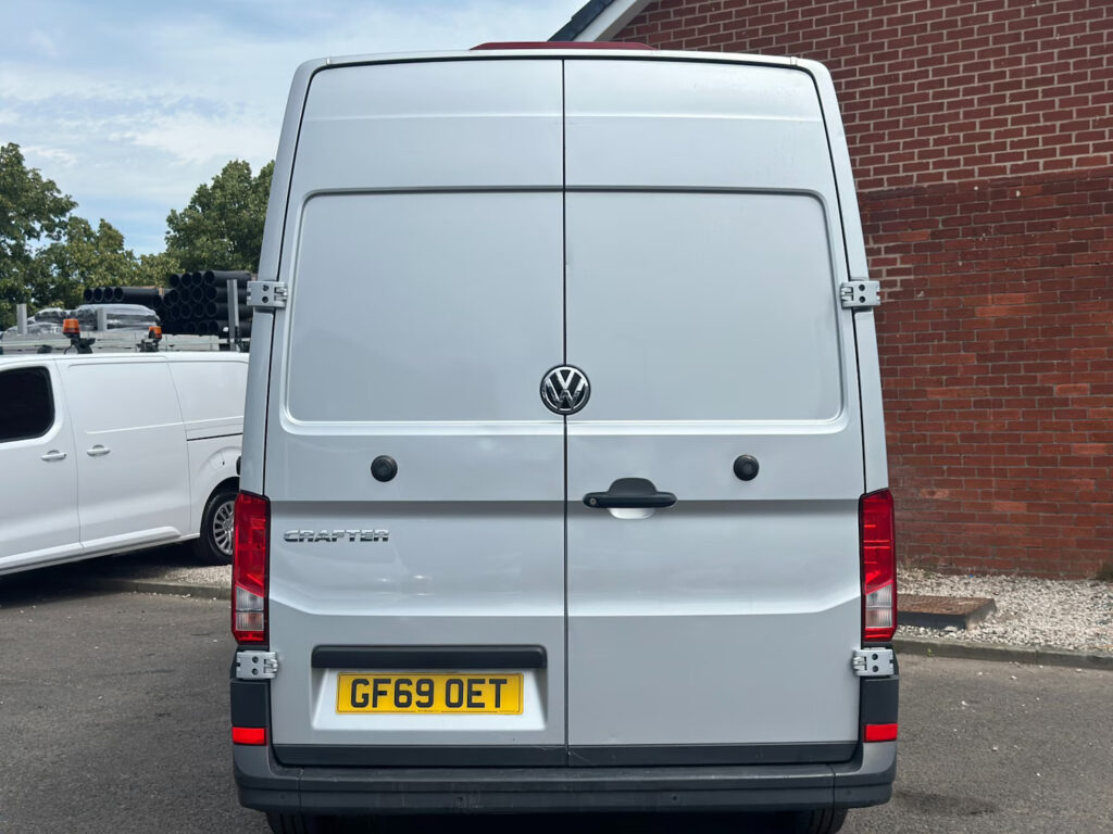 Volkswagen Crafter 2.0 TDI CR35 Trendline 177ps RWD LWB High Roof Euro 6 *SILVER