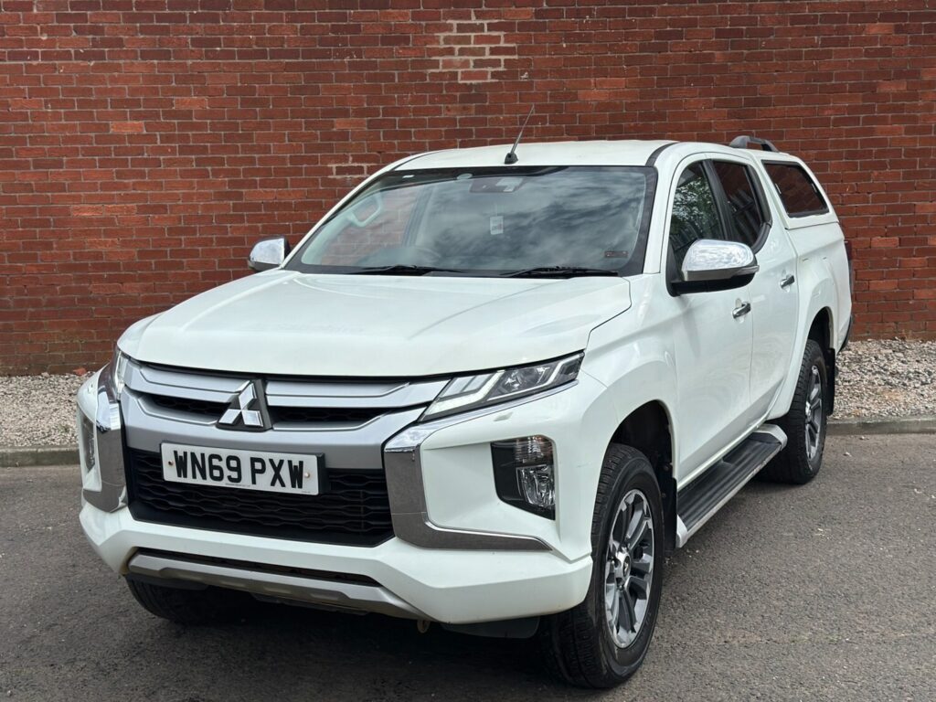 2019 69 Mitsubishi L200 2.2 DI-D DC Warrior Pickup Double Cab Auto 4WD Euro 6