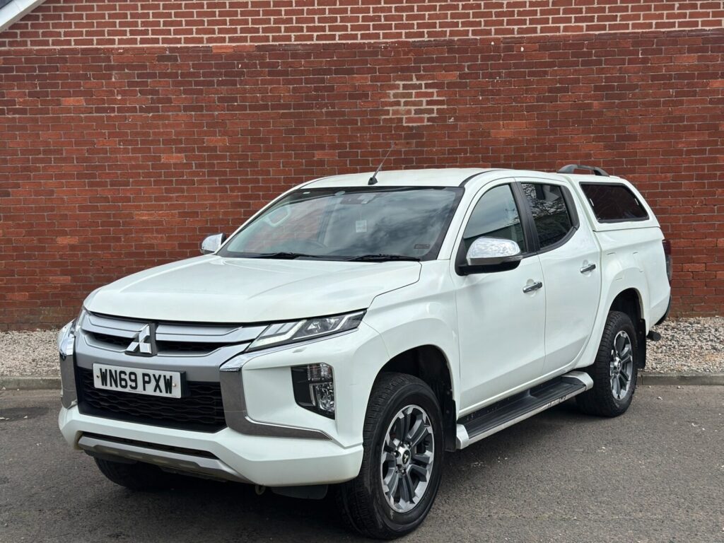 2019 69 Mitsubishi L200 2.2 DI-D DC Warrior Pickup Double Cab Auto 4WD Euro 6