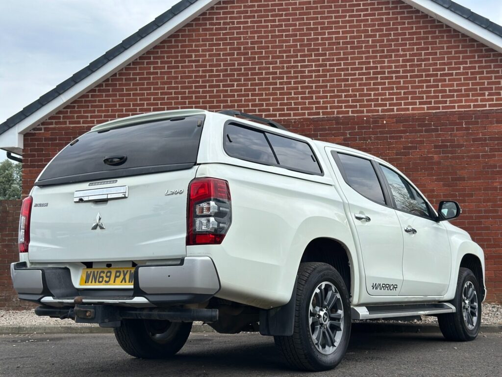 2019 69 Mitsubishi L200 2.2 DI-D DC Warrior Pickup Double Cab Auto 4WD Euro 6