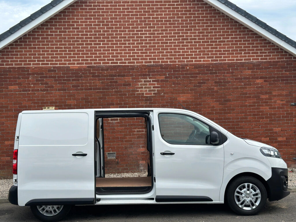 2021 71 Vauxhall Vivaro 1.5 Turbo D 2700 Dynamic Panel Van 6dr L1 H1 Euro