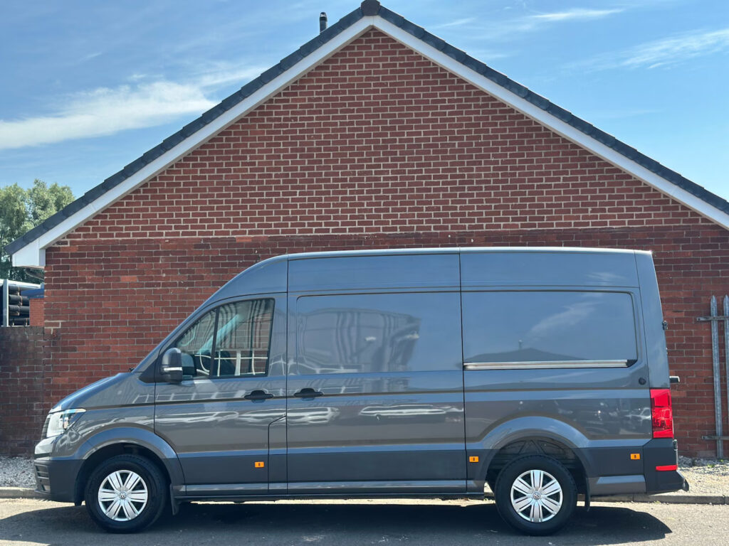 2022 Volkswagen Crafter 2.0 TDI CR35 Trendline FWD MWB Euro 6 (s/s) 5dr 140ps