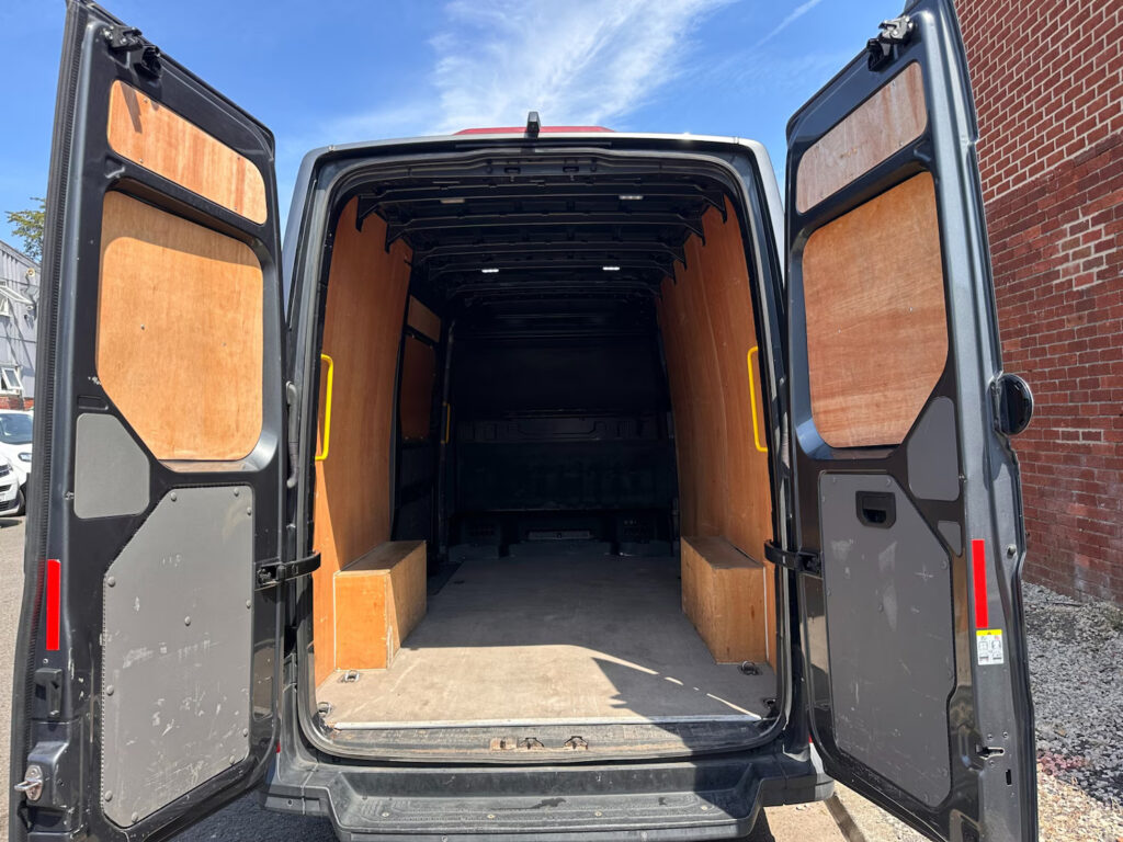 2022 Volkswagen Crafter 2.0 TDI CR35 Trendline FWD MWB Euro 6 (s/s) 5dr 140ps