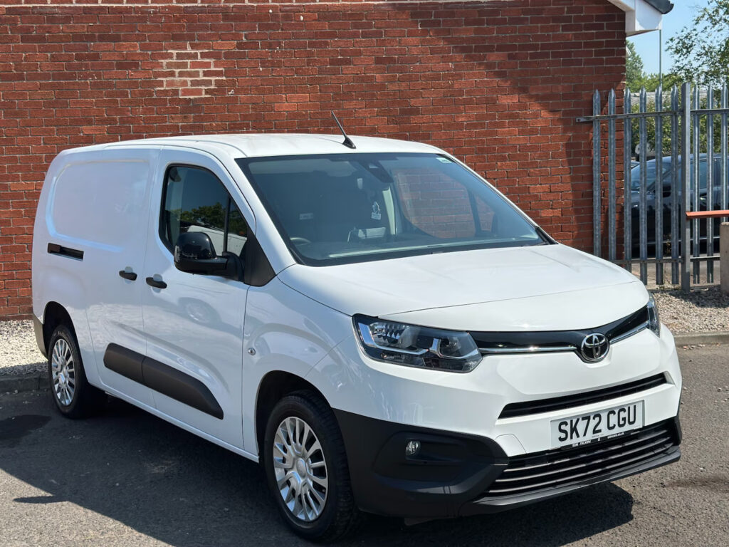2022 72 Toyota PROACE CITY 1.5 BlueHDi Icon Long Panel Van LWB Euro 6 *3 SEATS*