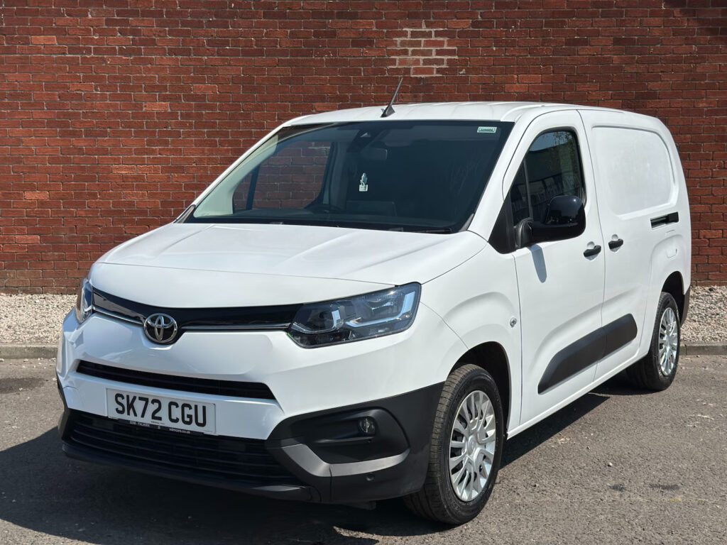 2022 72 Toyota PROACE CITY 1.5 BlueHDi Icon Long Panel Van LWB Euro 6 *3 SEATS*