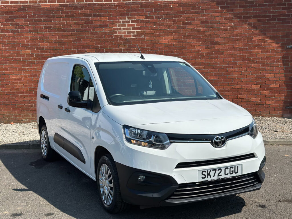 2022 72 Toyota PROACE CITY 1.5 BlueHDi Icon Long Panel Van LWB Euro 6 *3 SEATS*