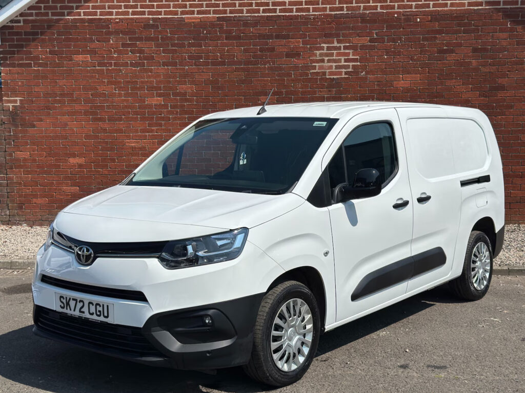 2022 72 Toyota PROACE CITY 1.5 BlueHDi Icon Long Panel Van LWB Euro 6 *3 SEATS*