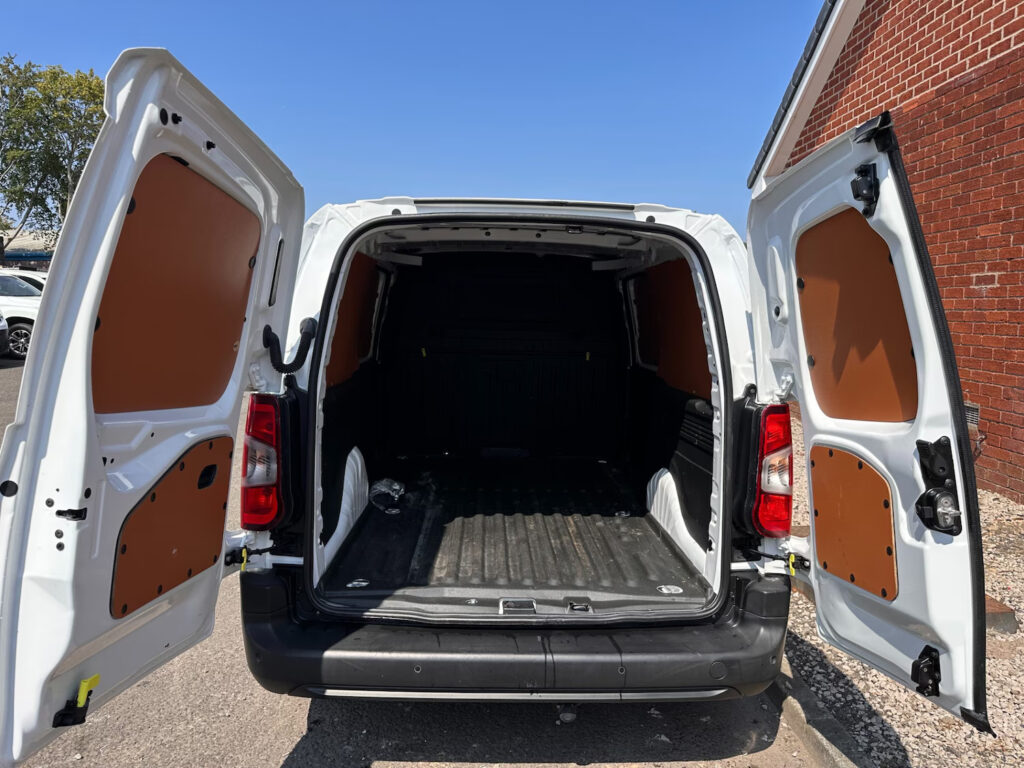 2022 72 Toyota PROACE CITY 1.5 BlueHDi Icon Long Panel Van LWB Euro 6 *3 SEATS*