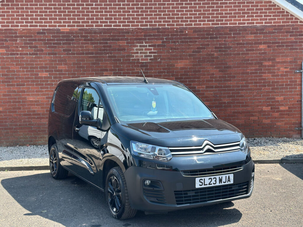 2023 2023 Citroen Berlingo 1.5 BlueHDi 1000 Driver Edition M SWB 3 SEATS *BLACK*