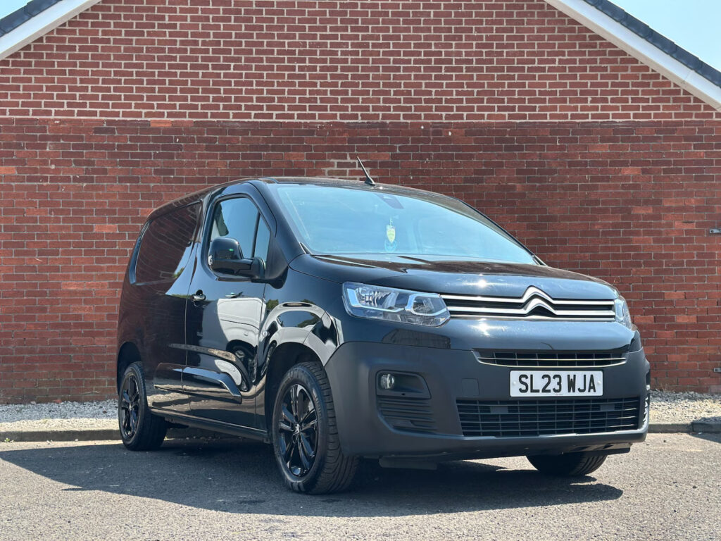 2023 2023 Citroen Berlingo 1.5 BlueHDi 1000 Driver Edition M SWB 3 SEATS *BLACK*