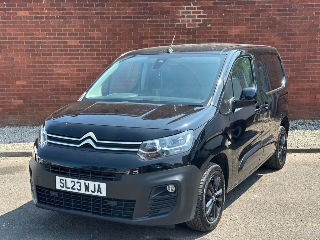 2023 2023 Citroen Berlingo 1.5 BlueHDi 1000 Driver Edition M SWB 3 SEATS *BLACK*