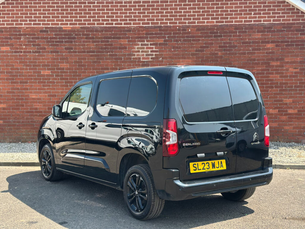 2023 2023 Citroen Berlingo 1.5 BlueHDi 1000 Driver Edition M SWB 3 SEATS *BLACK*