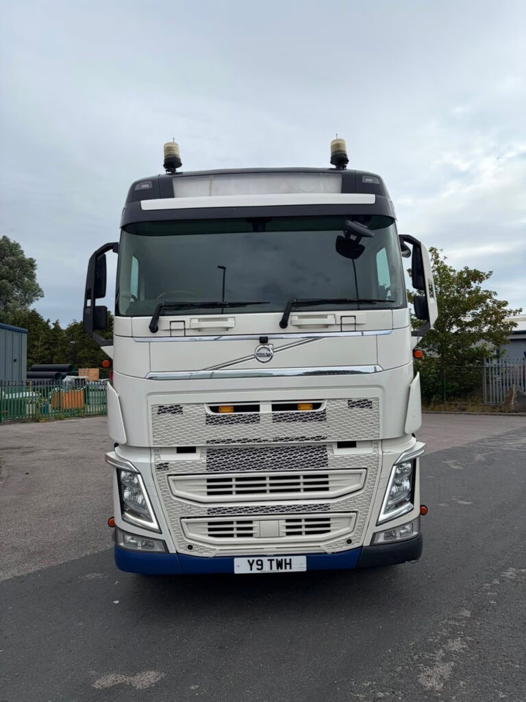 2017 VOLVO FH500 6X2