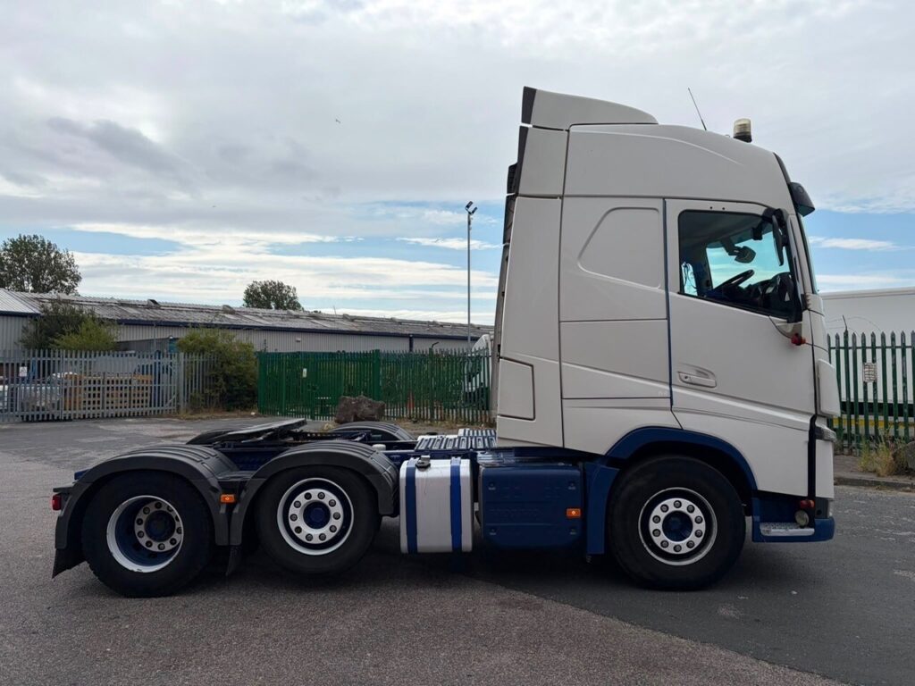 2017 VOLVO FH500 6X2