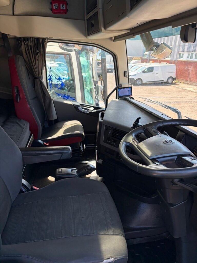 2017 VOLVO FH500 6X2