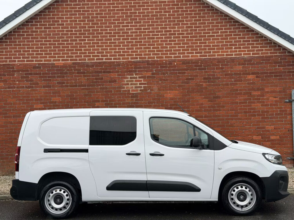 2024 74 Vauxhall Combo 1.5 Turbo D 2300 Prime XL Crew Van LWB Euro 6 6dr 5 SEATS