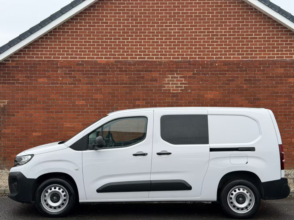 2024 74 Vauxhall Combo 1.5 Turbo D 2300 Prime XL Crew Van LWB Euro 6 6dr 5 SEATS
