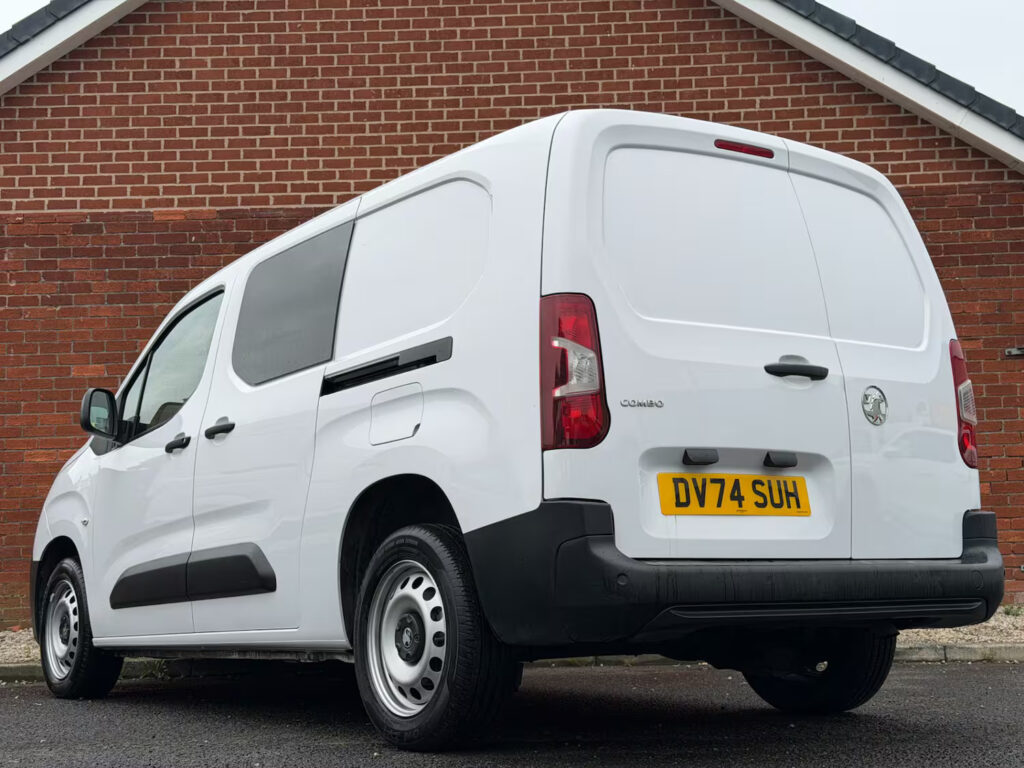 2024 74 Vauxhall Combo 1.5 Turbo D 2300 Prime XL Crew Van LWB Euro 6 6dr 5 SEATS