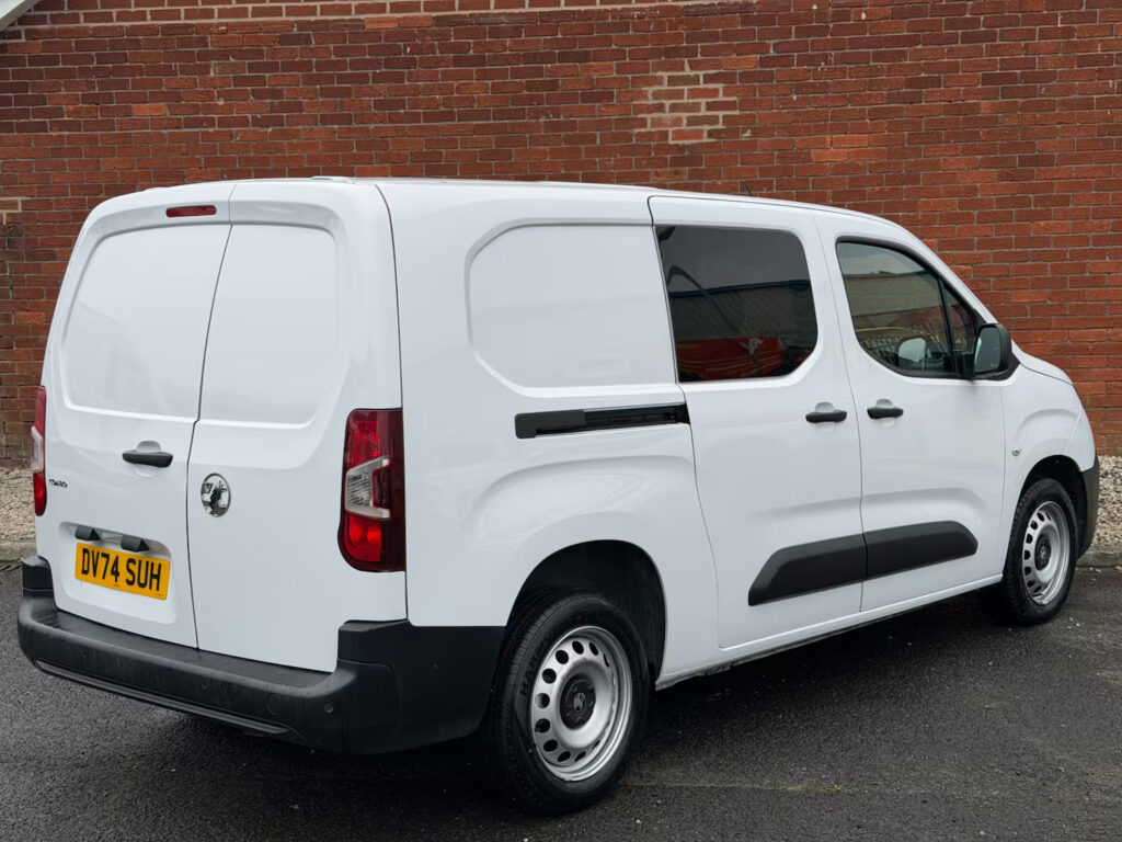 2024 74 Vauxhall Combo 1.5 Turbo D 2300 Prime XL Crew Van LWB Euro 6 6dr 5 SEATS