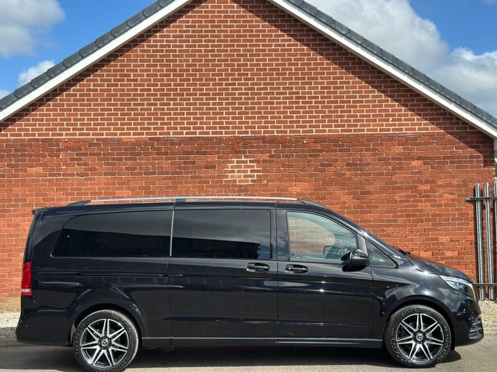 2023 73 Mercedes-Benz V Class 2.0 V220d AMG Line G-Tronic+ 5dr XLWB *7 SEATS*