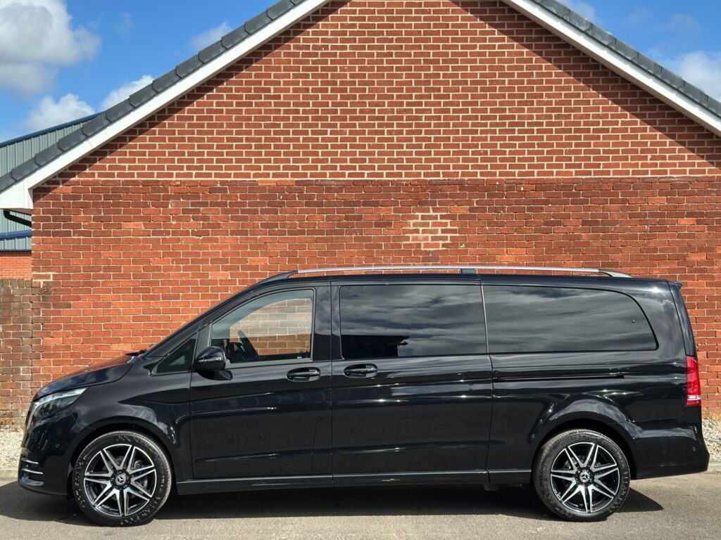 2023 73 Mercedes-Benz V Class 2.0 V220d AMG Line G-Tronic+ 5dr XLWB *7 SEATS*