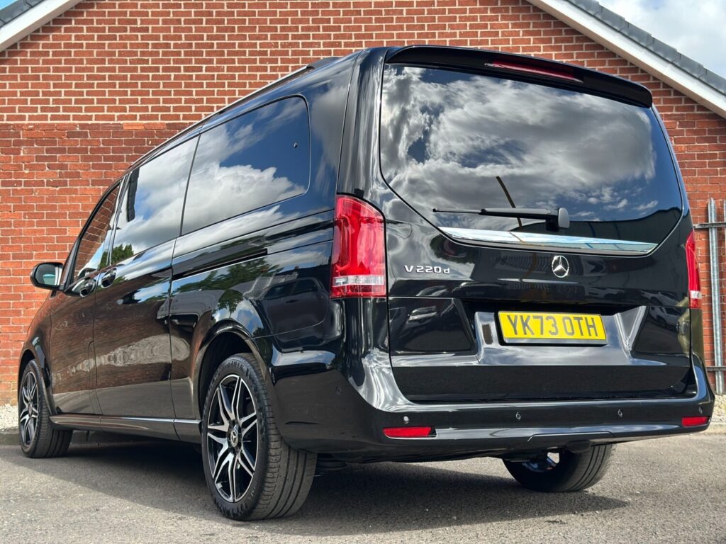 2023 73 Mercedes-Benz V Class 2.0 V220d AMG Line G-Tronic+ 5dr XLWB *7 SEATS*